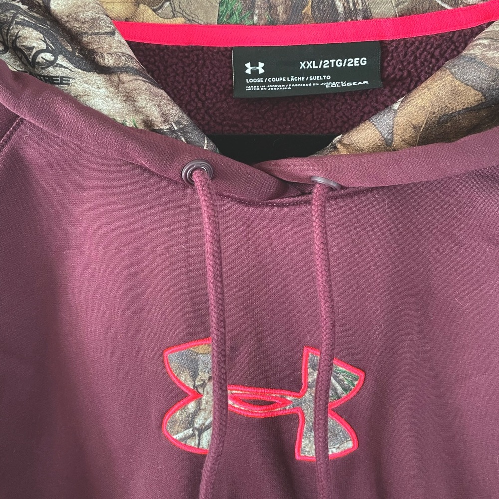 Under Armour Sweatshirt